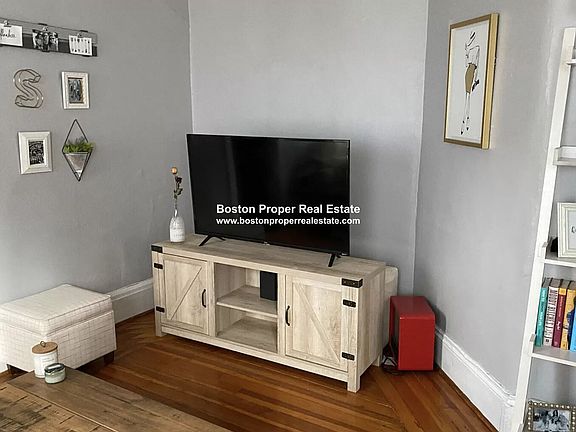 108 Myrtle St. #4 Boston - Beacon Hill Unit Photo 2