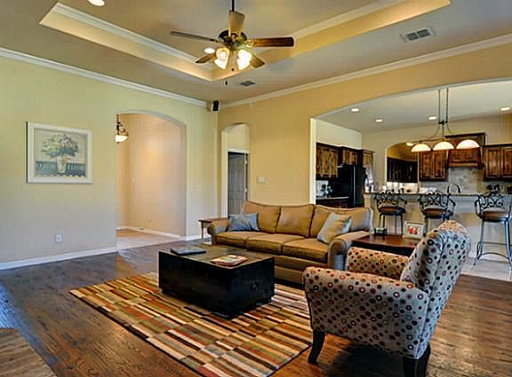 3rd image of 8220 Shady Valley Dr