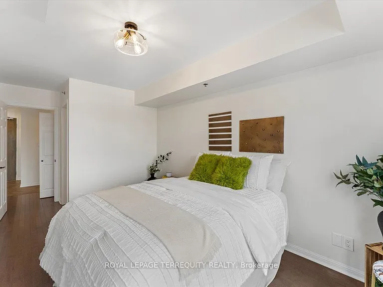 3070 Rotary Way #402 — Photo 22