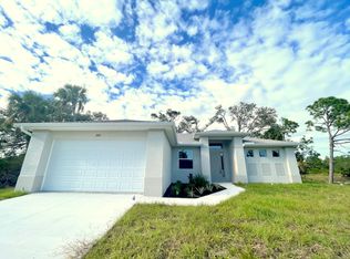 2520 Betty Pl, Lehigh Acres, FL 33971