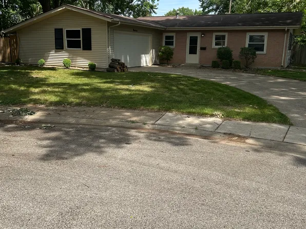 19 Eton Ct, Springfield, IL 62702