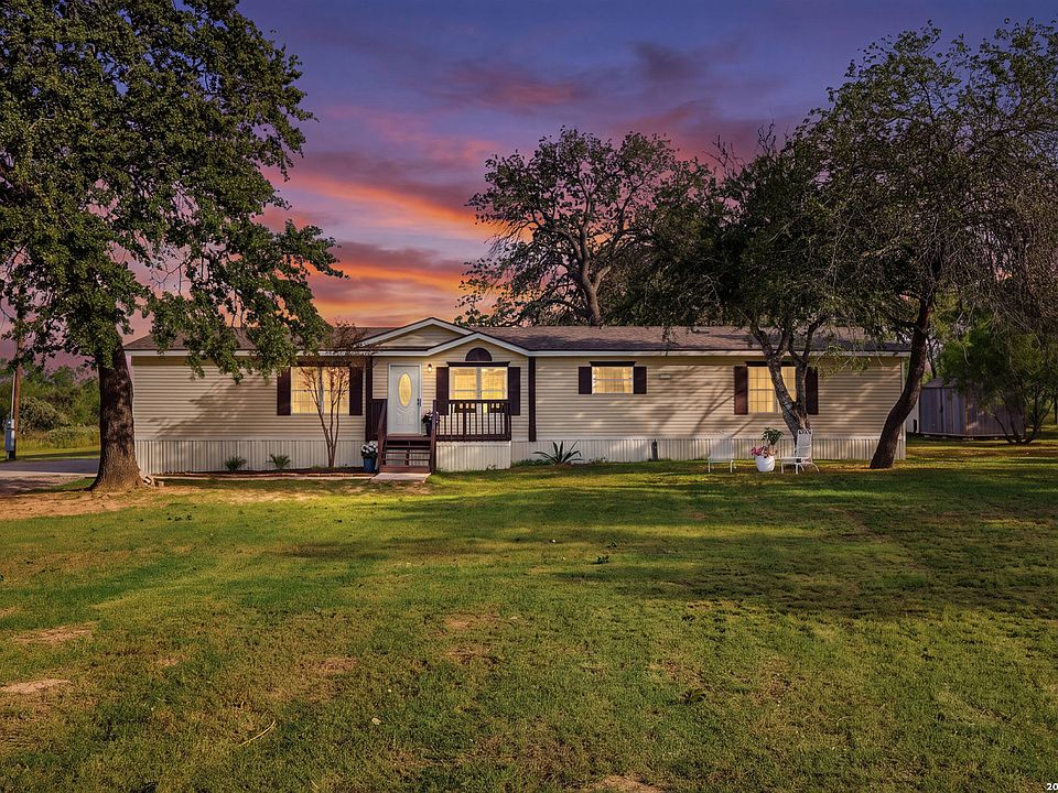 1st image of 380 SARA LN
