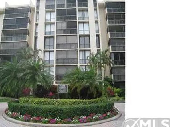 1515 Bridgewood Dr, Boca Raton, FL 33434