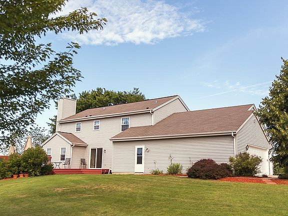 2nd image of N65W13549 Cobblestone Ct