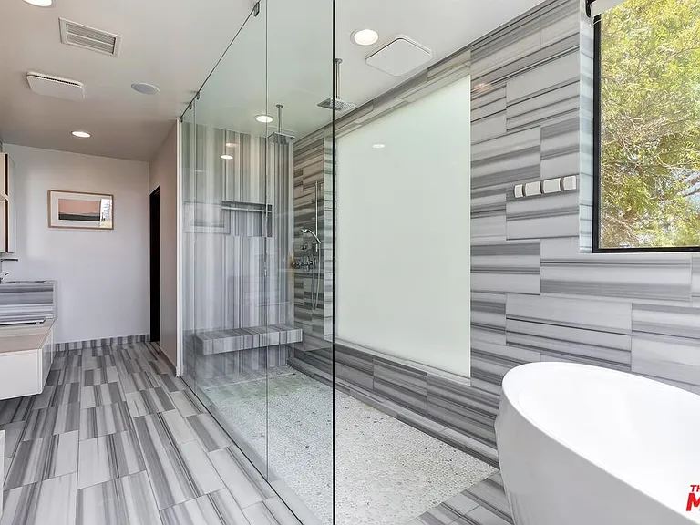 3256 Cabrillo Blvd — Photo 16