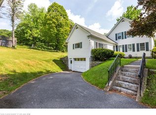 536 N Auburn Rd, Auburn, ME 04210
