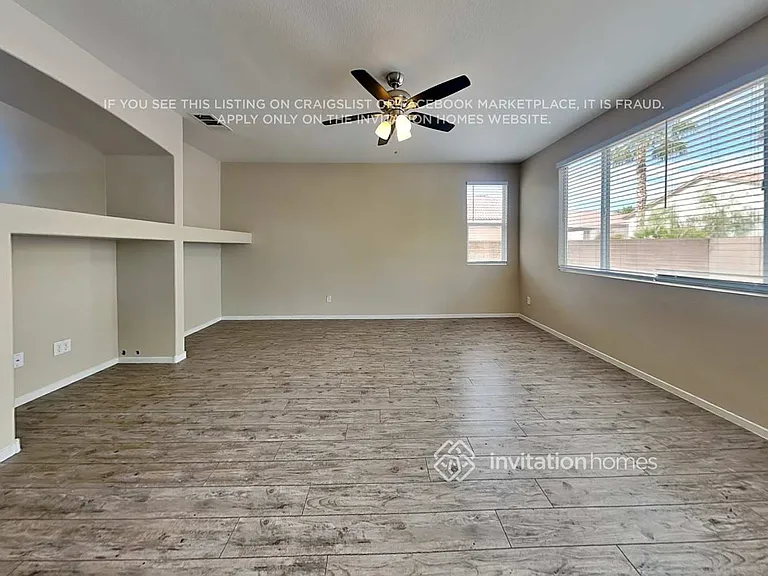 4798 Arial Ridge St — Photo 6