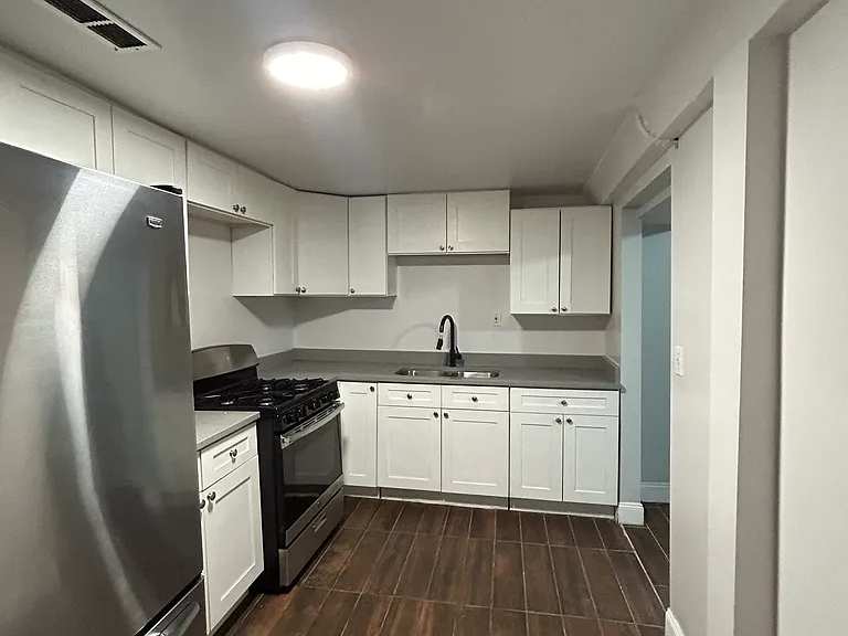 1529 S Homan Ave #1 — Photo 7