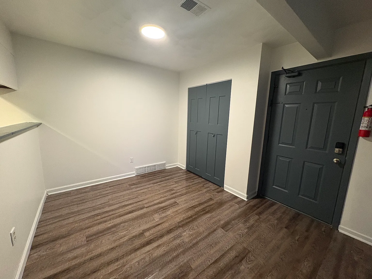 628 Whites Rd — Photo 2