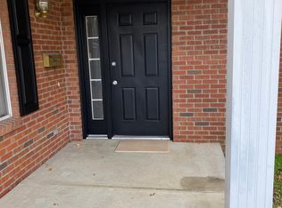 320 S Elm St #B, Henderson, KY 42420