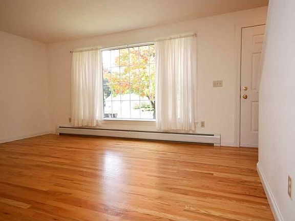 4th image of 18 Fairfield Rd