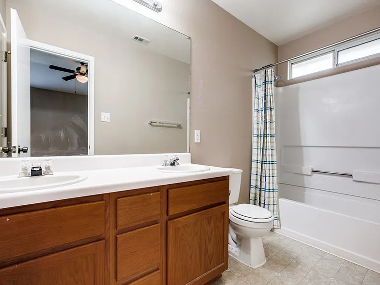 611 Granite Clf — Photo 9
