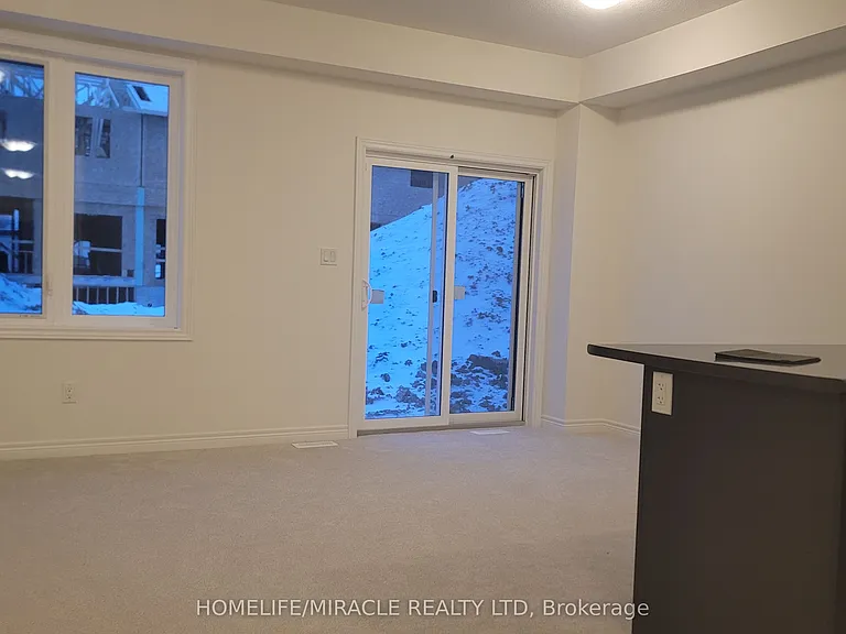 22 Vickers Rd — Photo 4