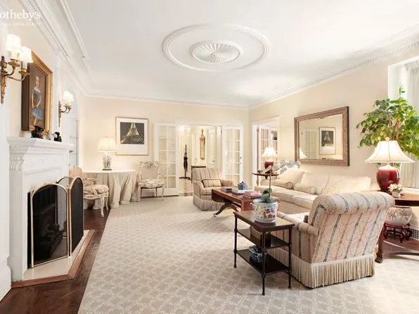 781 5th Avenue image 2 of 9