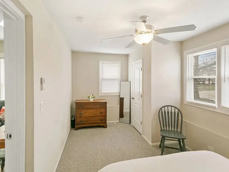 112 E Sunnyside Ave — Photo 8