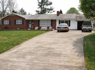 971 Brownwood Dr, Winston Salem, NC 27105