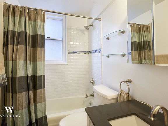 4th image of 444 E 86th St APT 8B