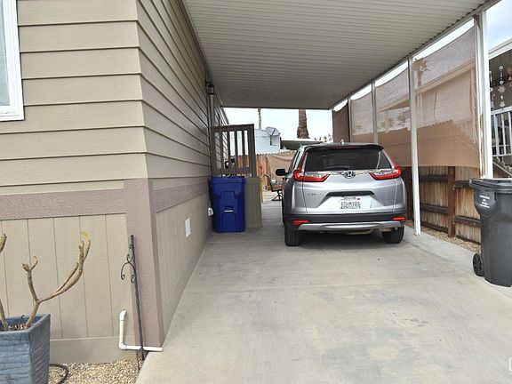 4th image of 60 Cinnamon Ln
