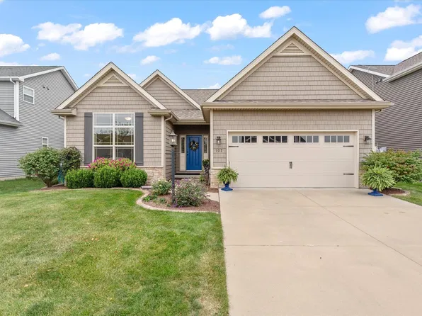 107 Cattail Ave, Savoy, IL 61874