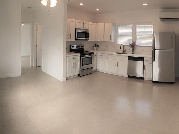 Kitchen / Living Room