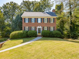 520 Lynhaven Ct, Winston Salem, NC 27104