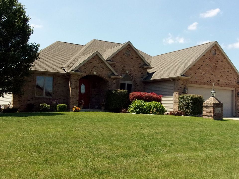 1st image of 402 Stillwater Dr