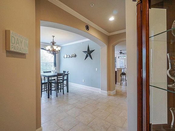3rd image of 500 Waters Edge Dr APT 211