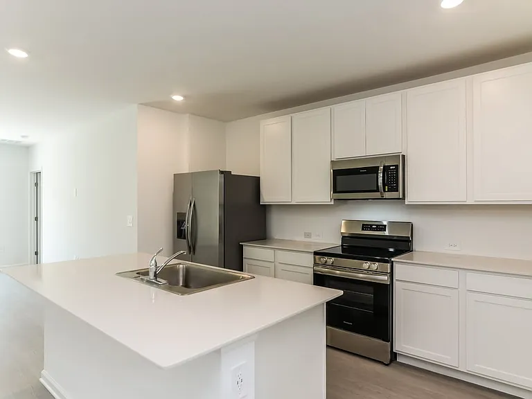 6240 Botticella Blvd — Photo 8