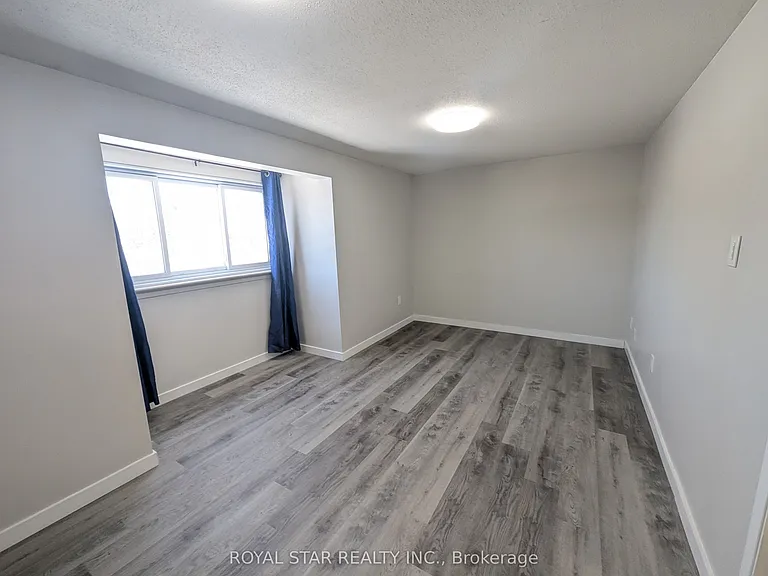 44 Winchester Dr — Photo 16