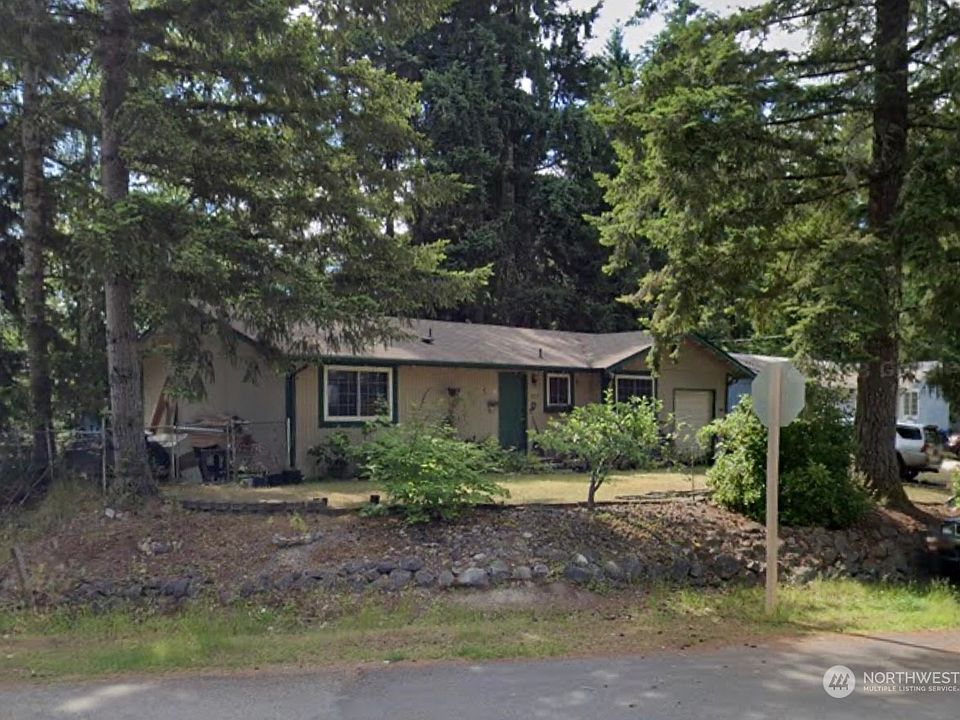1st image of 13785 Chinook Circle NW