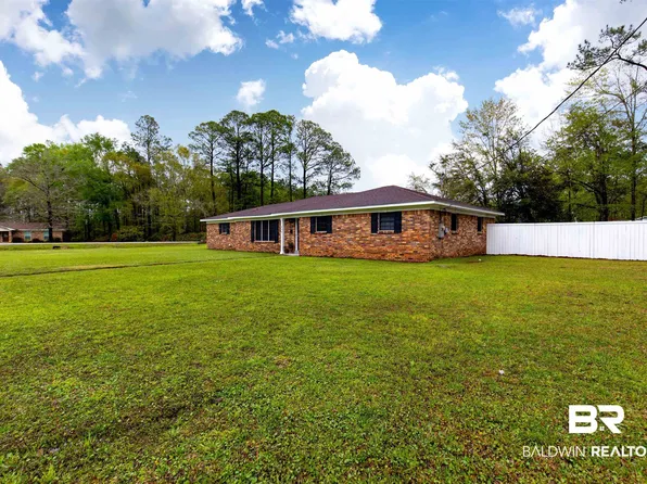 530 Love Dr, Saraland, AL 36571