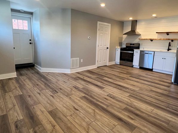 42 N State St APT D