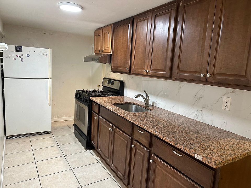 1st image of 723 Targee St #B
