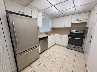 18101 NW 68th Ave APT C104, Hialeah, FL 33015