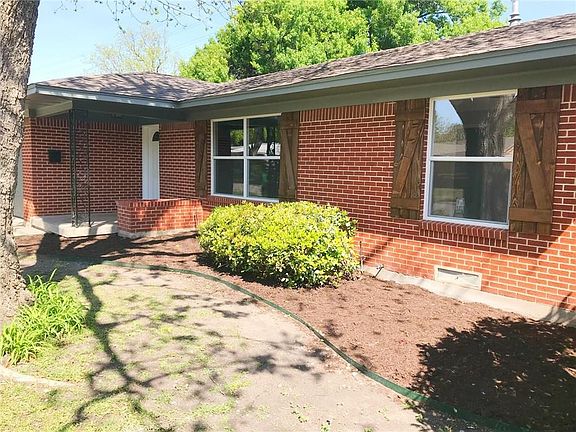 4th image of 828 Inwood Dr