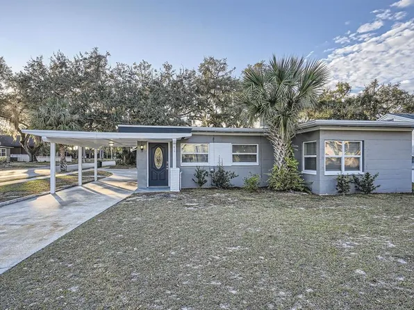 613 Ross St, Leesburg, FL 34748