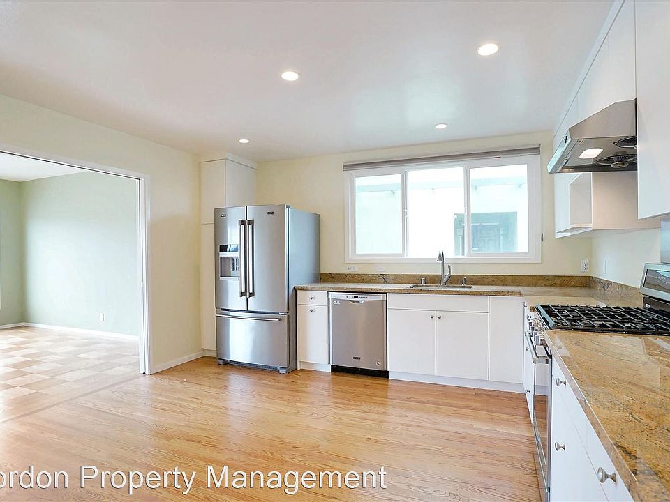 1st image of 452 Gellert Dr