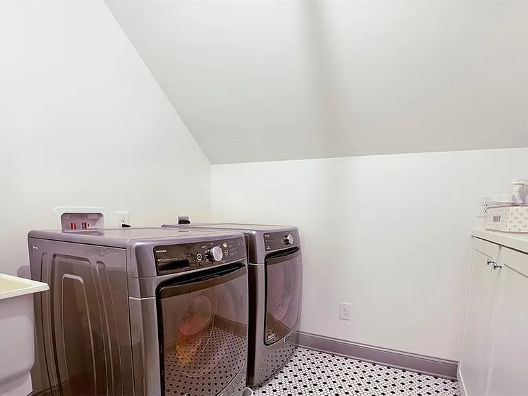 1430 Harvard Rd — Photo 11