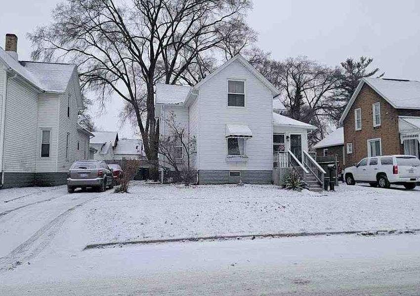 1st image of 216 S Farragut St