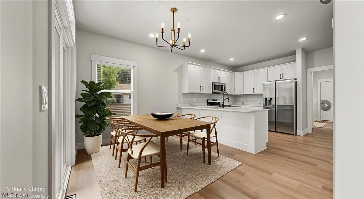 4 bed, 2.5 bath, 2200 sqft, $3,600 — Photo 2