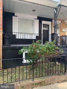 537 S 57th St, Philadelphia, PA, 19143