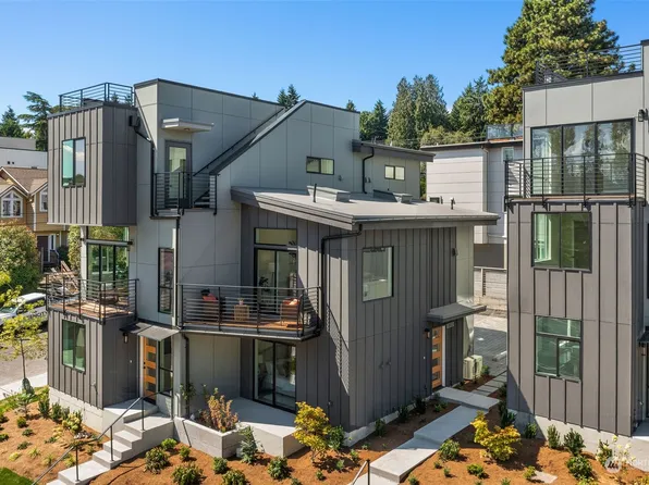 3803 Gilman Avenue W, Seattle, WA 98199