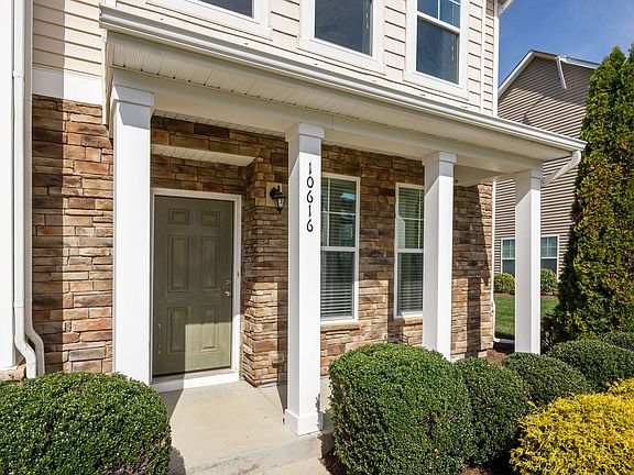 3rd image of 10616 Marions Pl