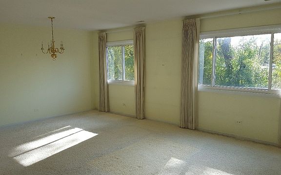 5th image of 1925 E Oakton St APT 2G