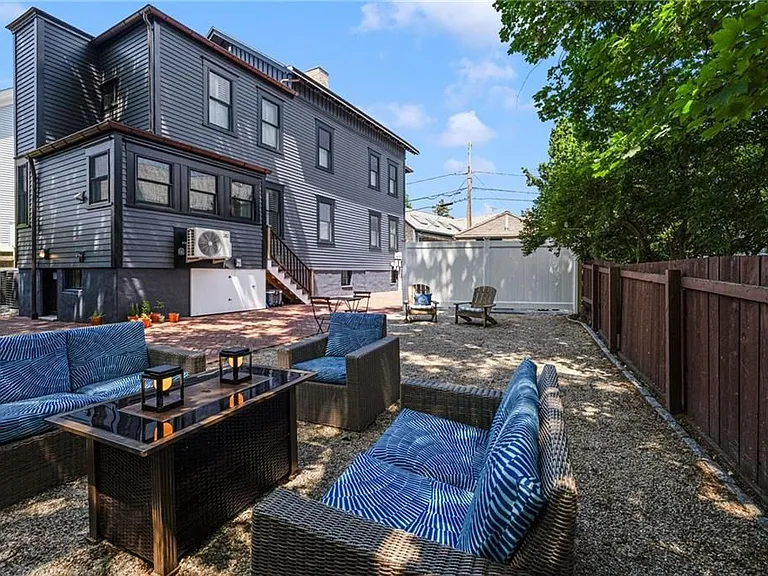 8 Cross St #1 — Photo 31