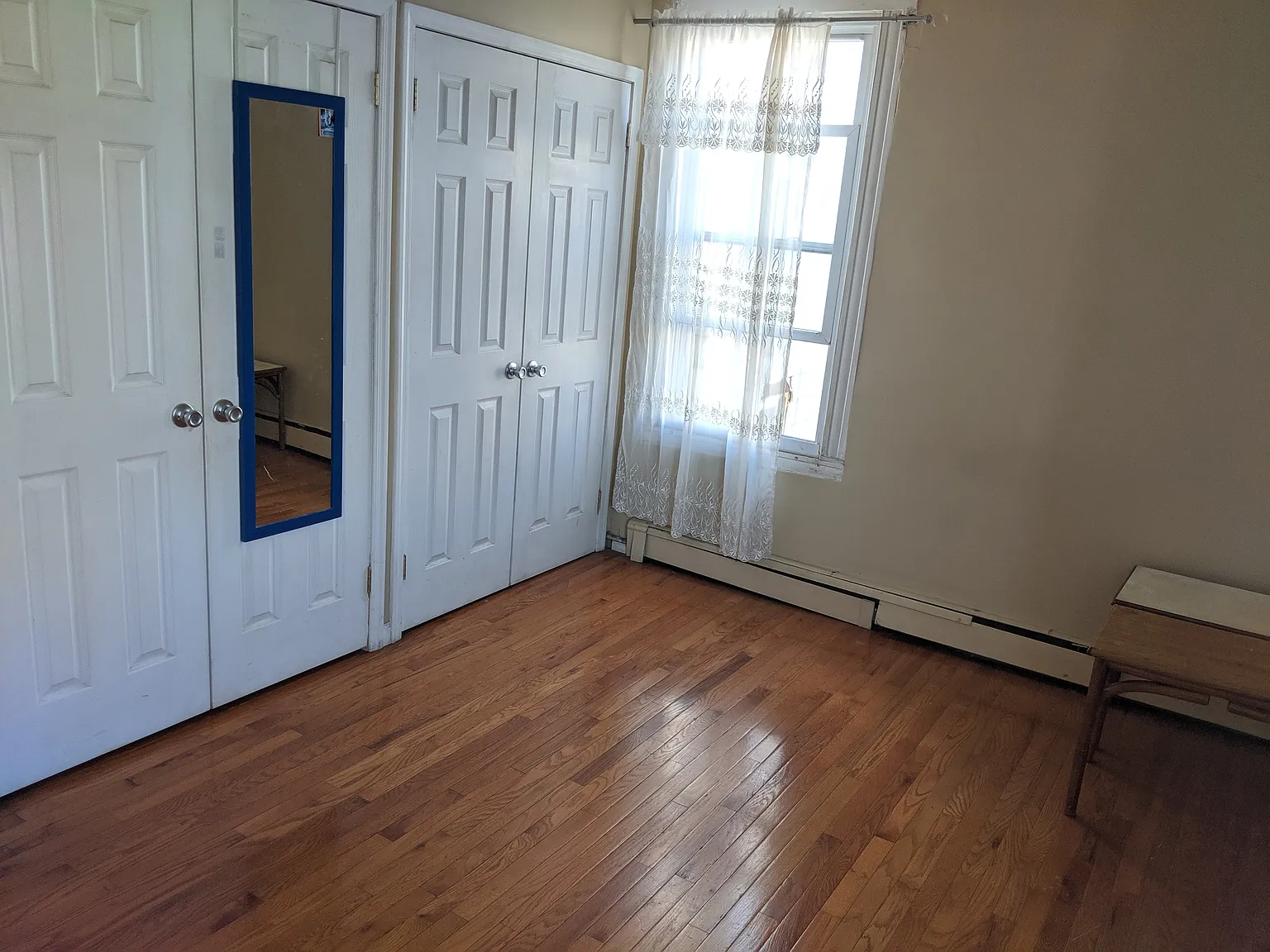 7 bed, 2500 sqft, $6,500 — Photo 3