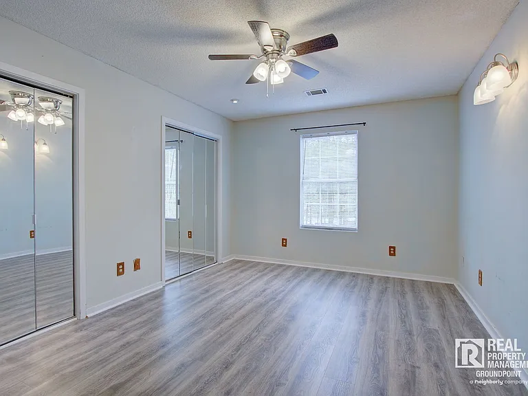 7945 Parklane Ct #905-E — Photo 12