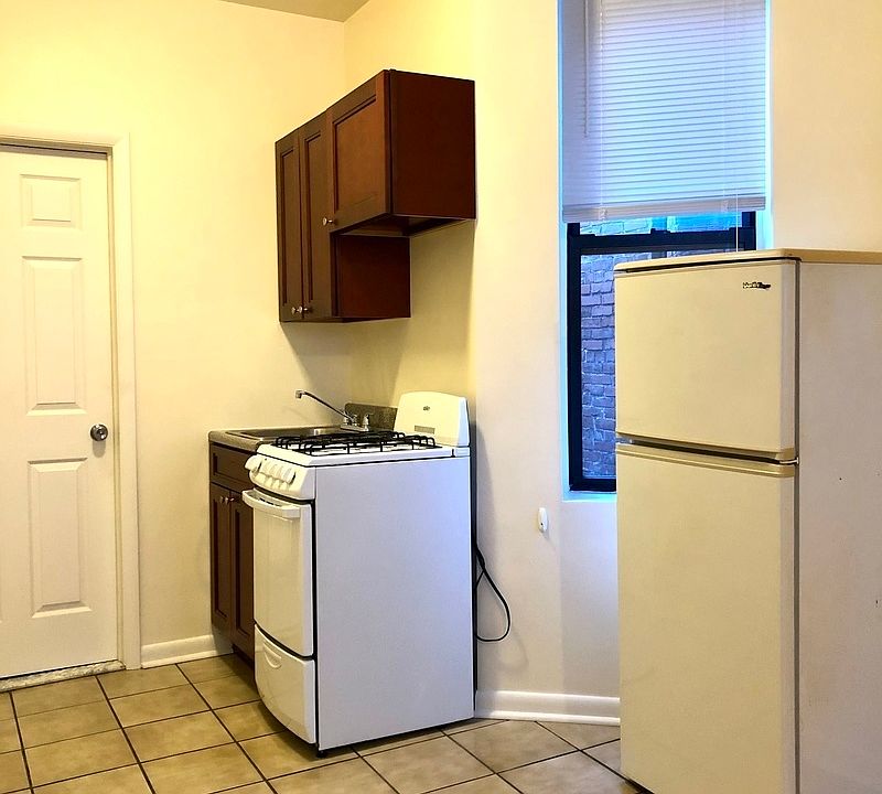 2nd image of 439 E 74th St APT 5RW