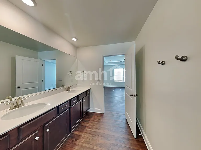 7416 Garrett Ct — Photo 18