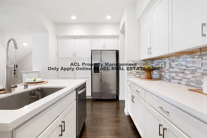 8558 Seawind Way — Photo 10